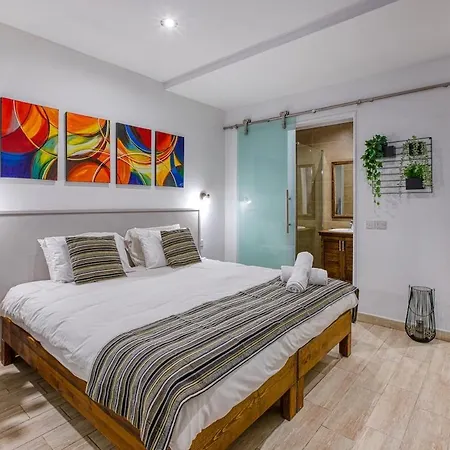 Stylish 1bedroom In The Heart Of St Julians 201 Saint Julian's